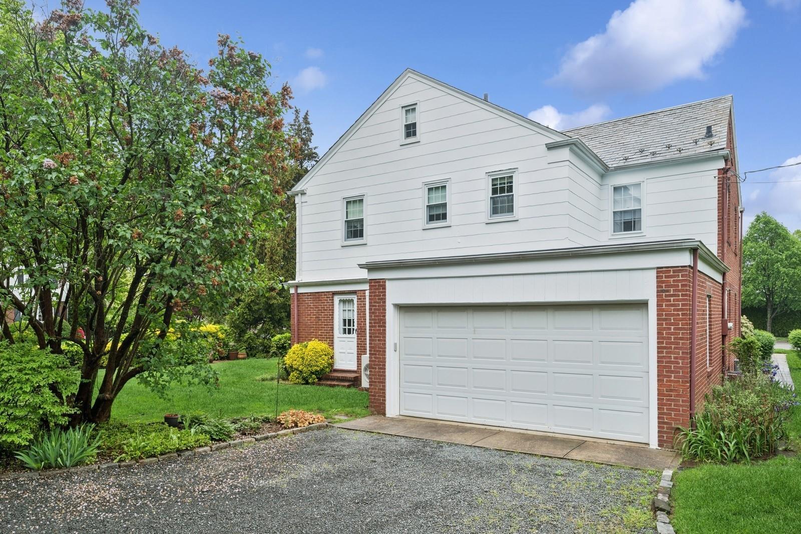 Single Family Stratford  Nassau County, NY 11530, MLS-856847-8