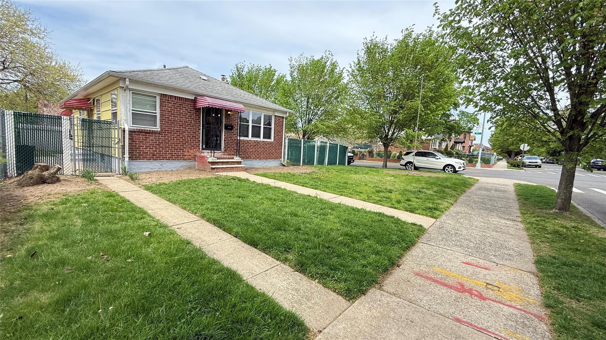 Single Family 251st  Queens, NY 11426, MLS-856857-15