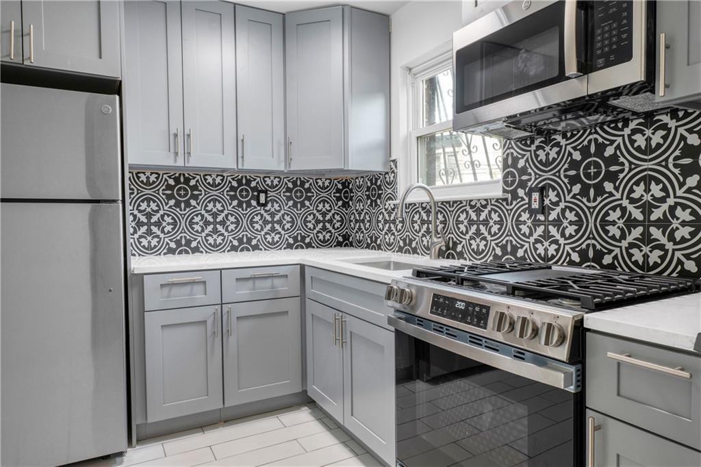 Single Family Ashford  Brooklyn, NY 11207, MLS-856858-10