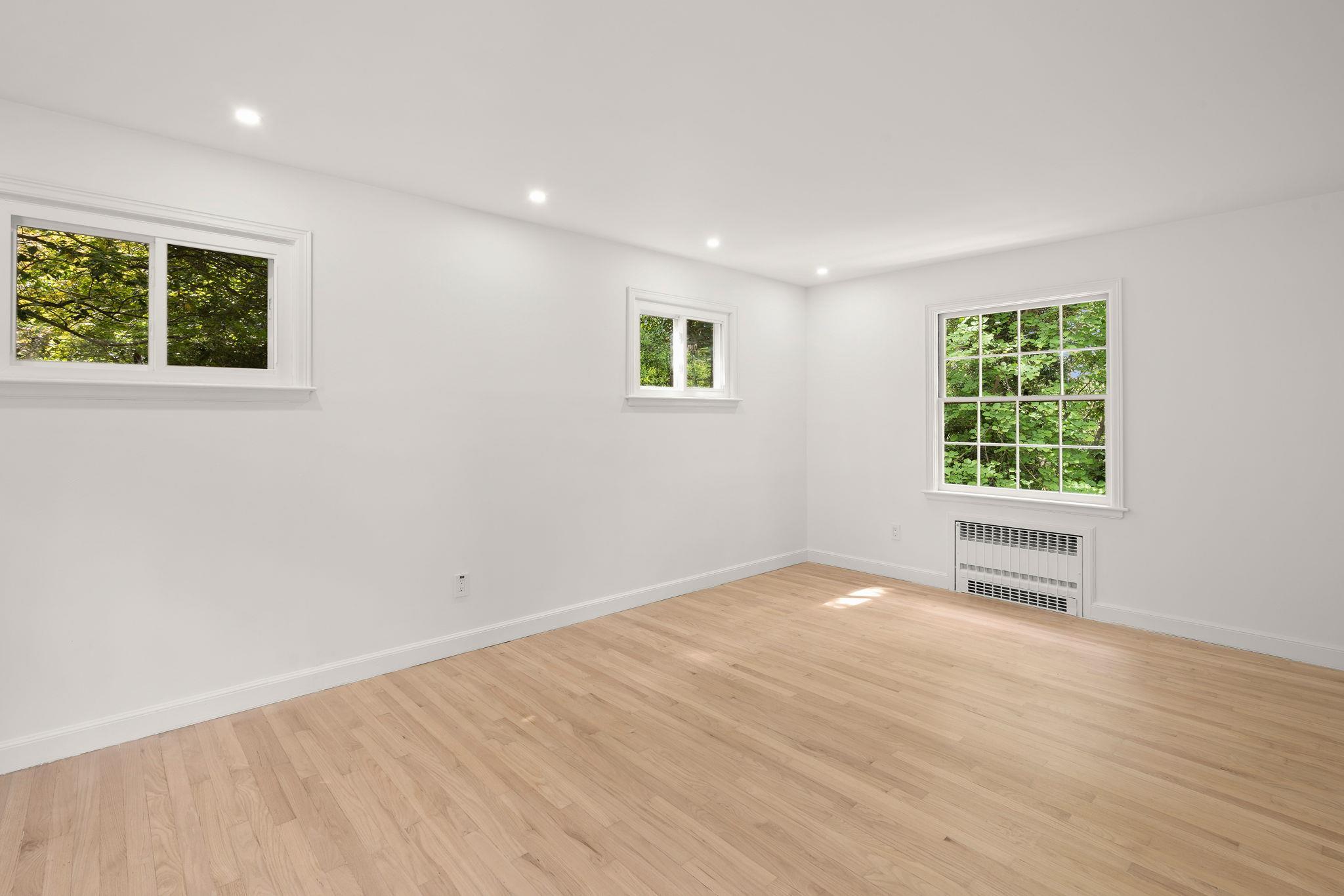 Single Family South Run Suffolk County, NY 11724, MLS-856859-14