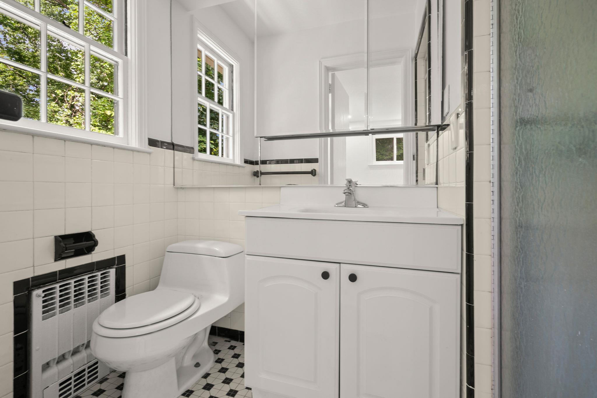 Single Family South Run Suffolk County, NY 11724, MLS-856859-15