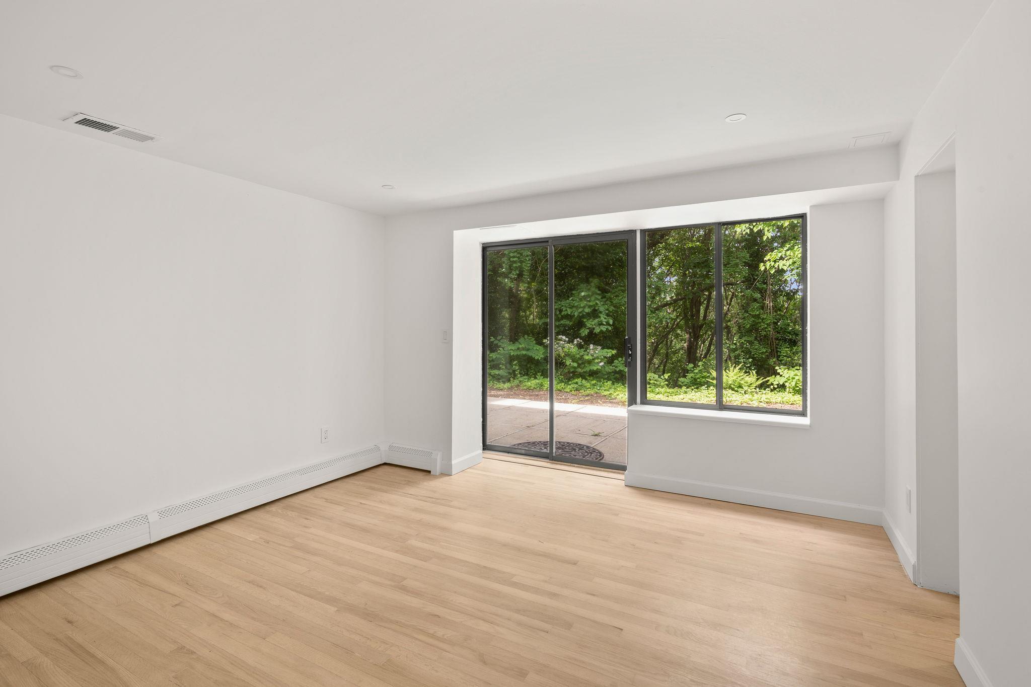 Single Family South Run Suffolk County, NY 11724, MLS-856859-18