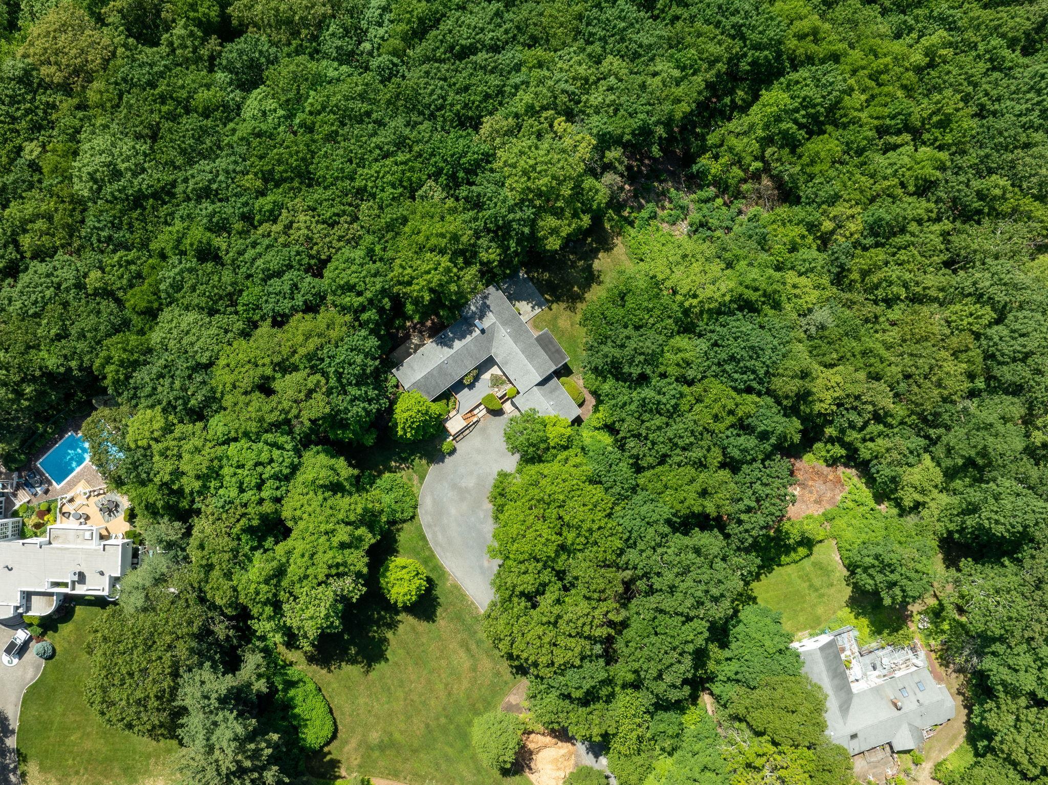 Single Family South Run Suffolk County, NY 11724, MLS-856859-24