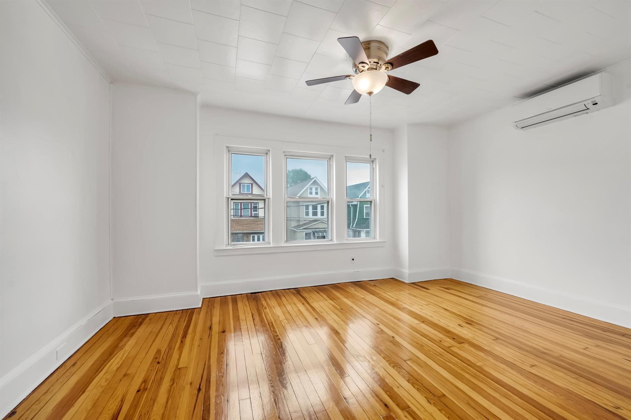 Single Family 74th  Queens, NY 11421, MLS-856861-13