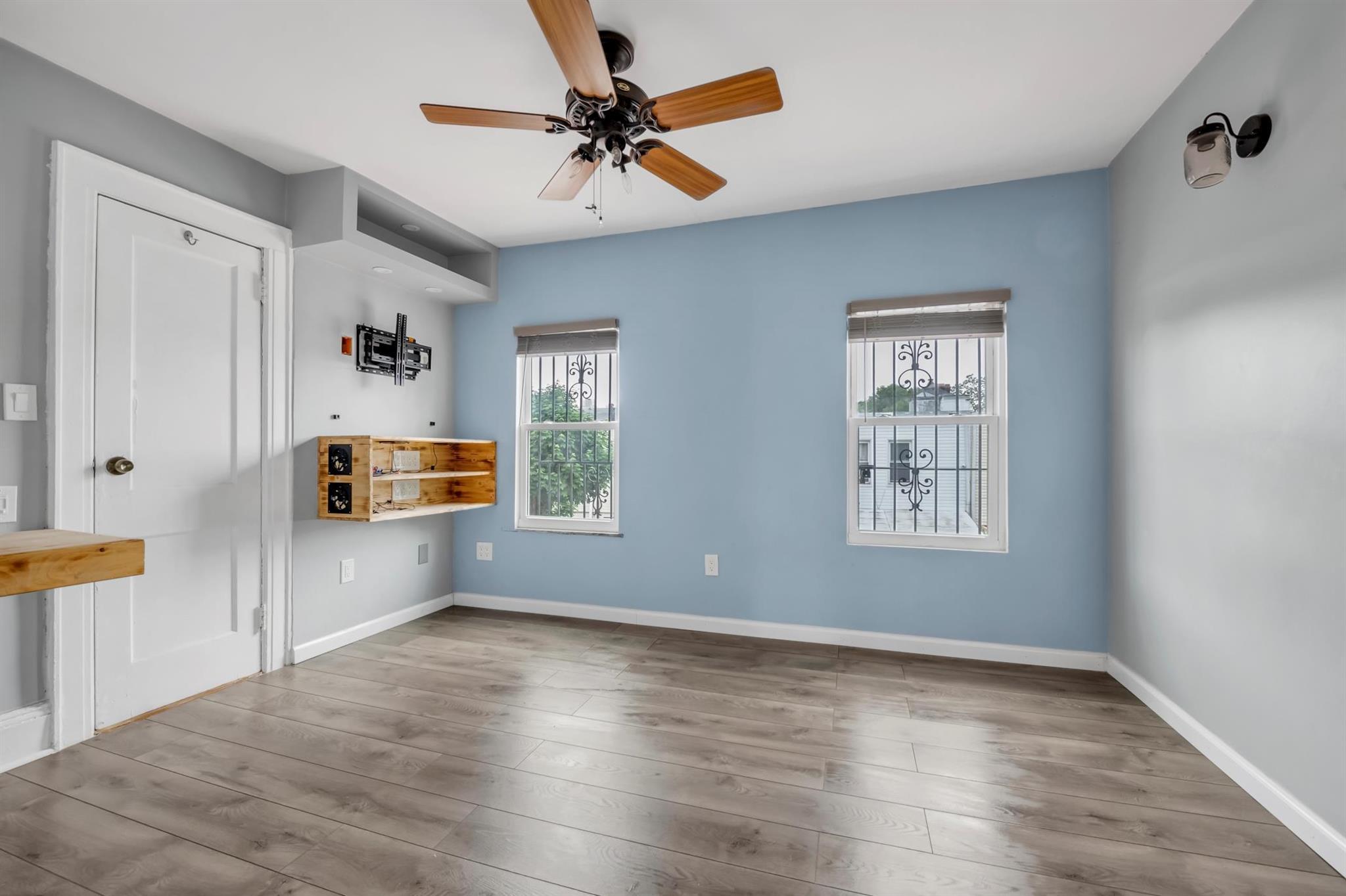 Single Family 74th  Queens, NY 11421, MLS-856861-15