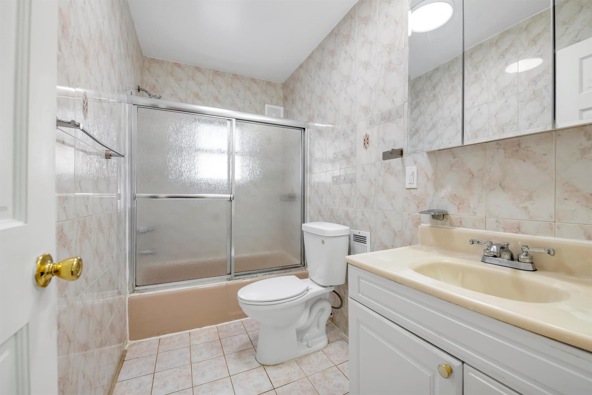 Single Family 74th  Queens, NY 11421, MLS-856861-16