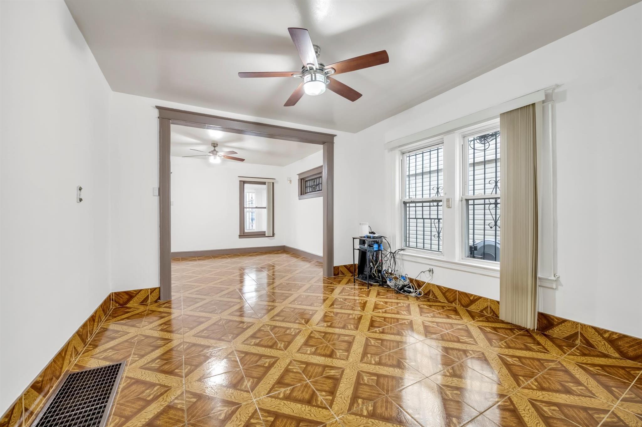 Single Family 74th  Queens, NY 11421, MLS-856861-7