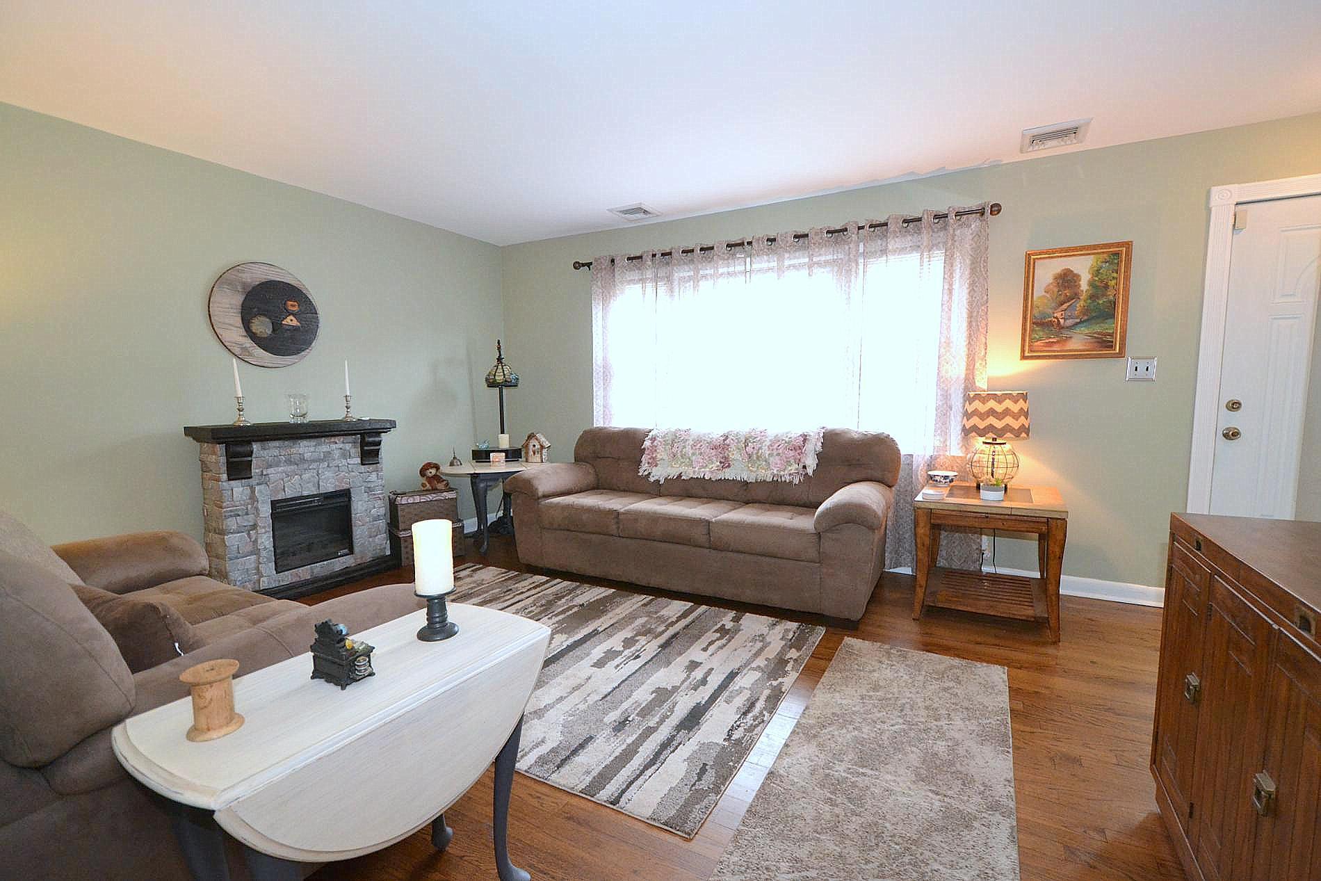 Single Family Metzner  Suffolk County, NY 11779, MLS-856868-6