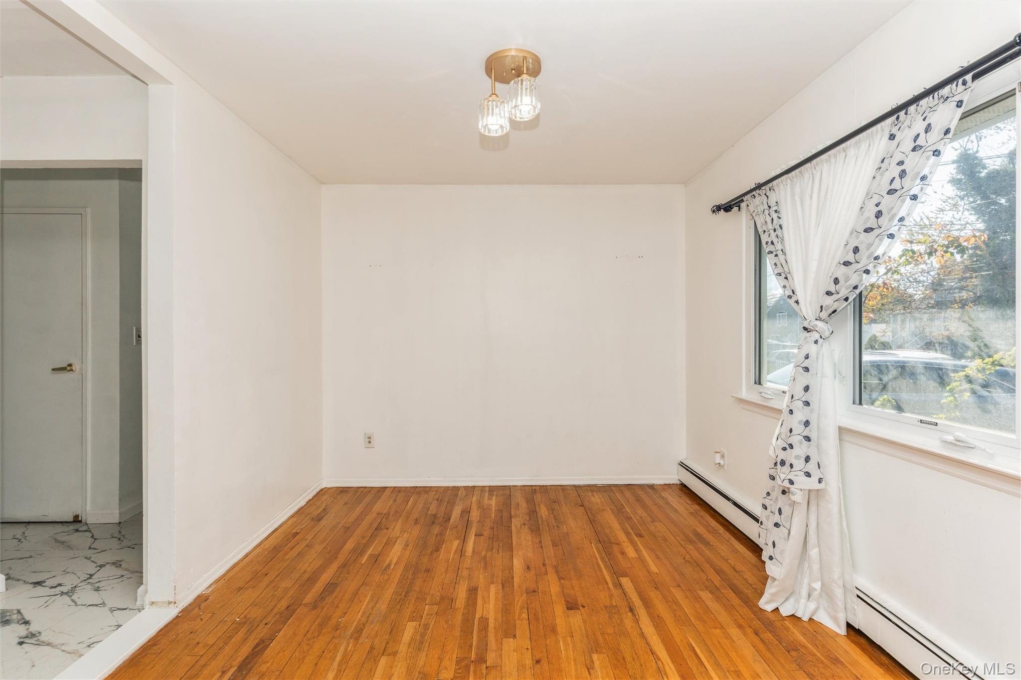 Single Family Washington  Nassau County, NY 11510, MLS-856876-10