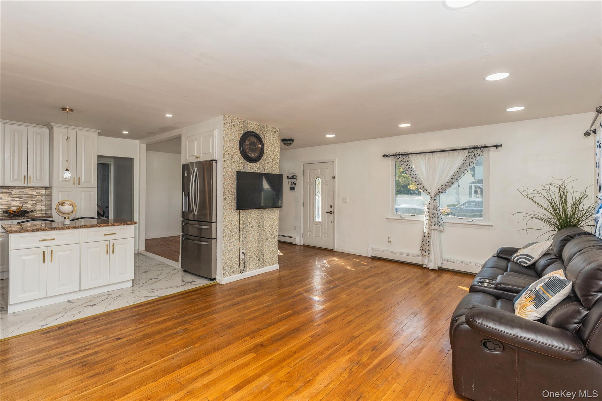 Single Family Washington  Nassau County, NY 11510, MLS-856876-7