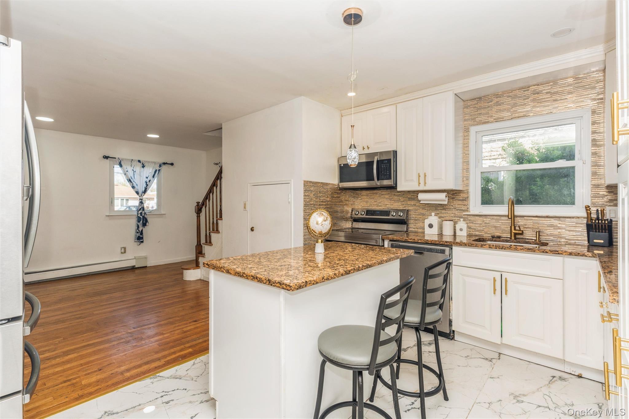 Single Family Washington  Nassau County, NY 11510, MLS-856876-8