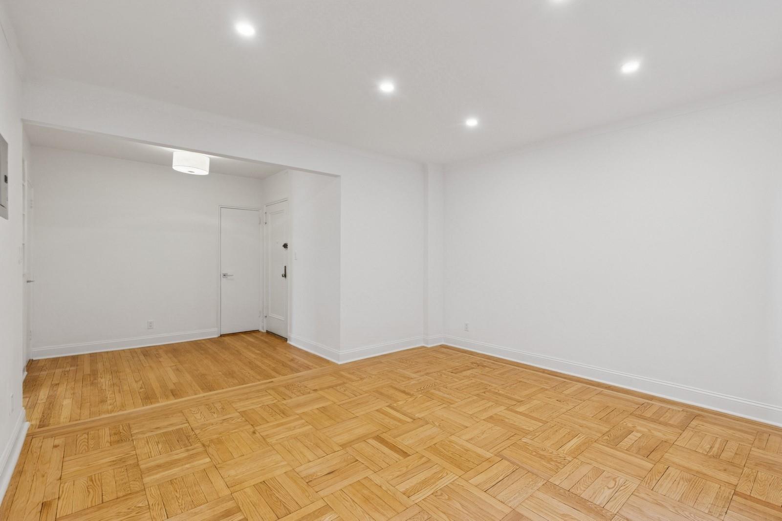Coop Park Terrace East  Manhattan, NY 10034, MLS-856898-2