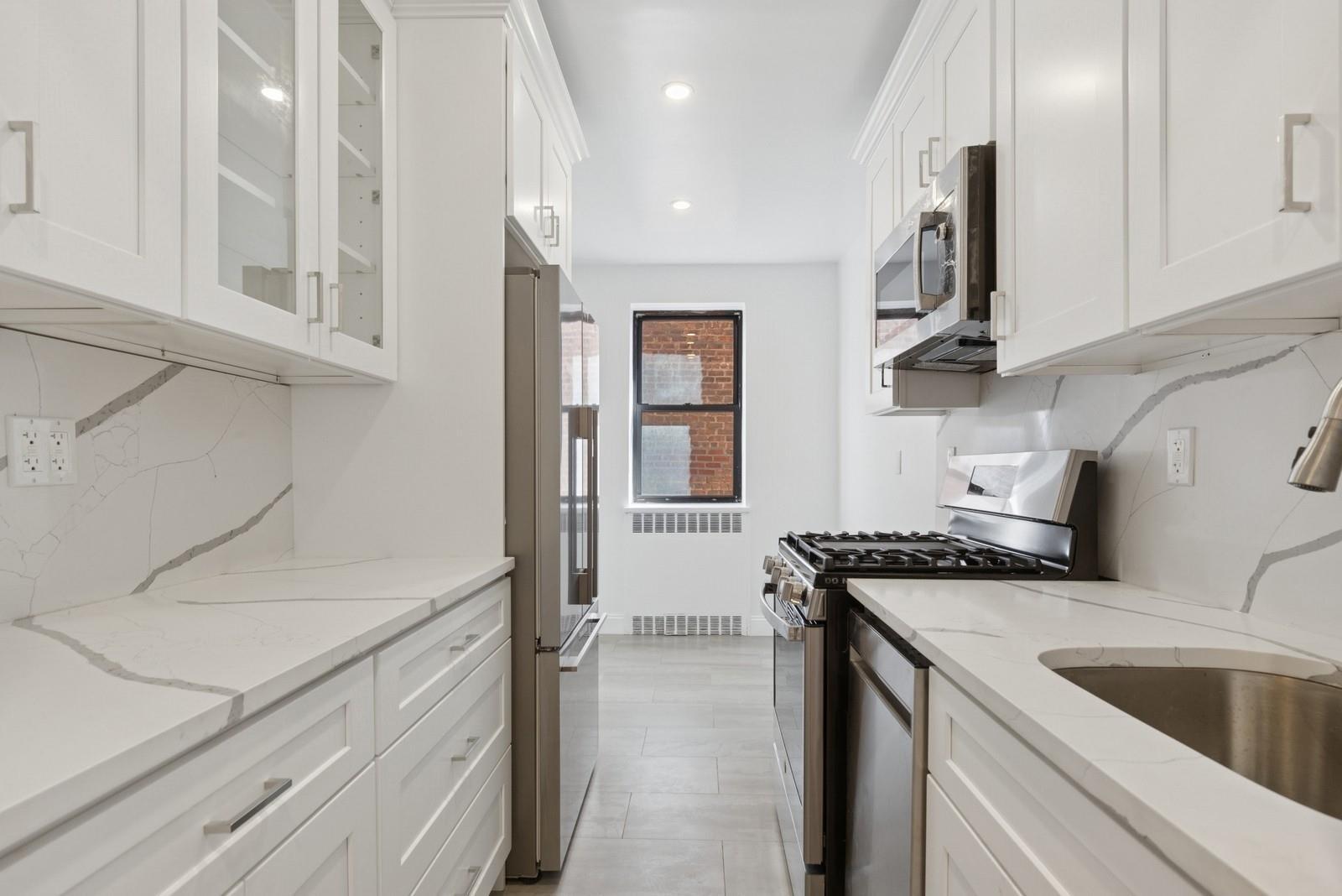 Coop Park Terrace East  Manhattan, NY 10034, MLS-856898-3