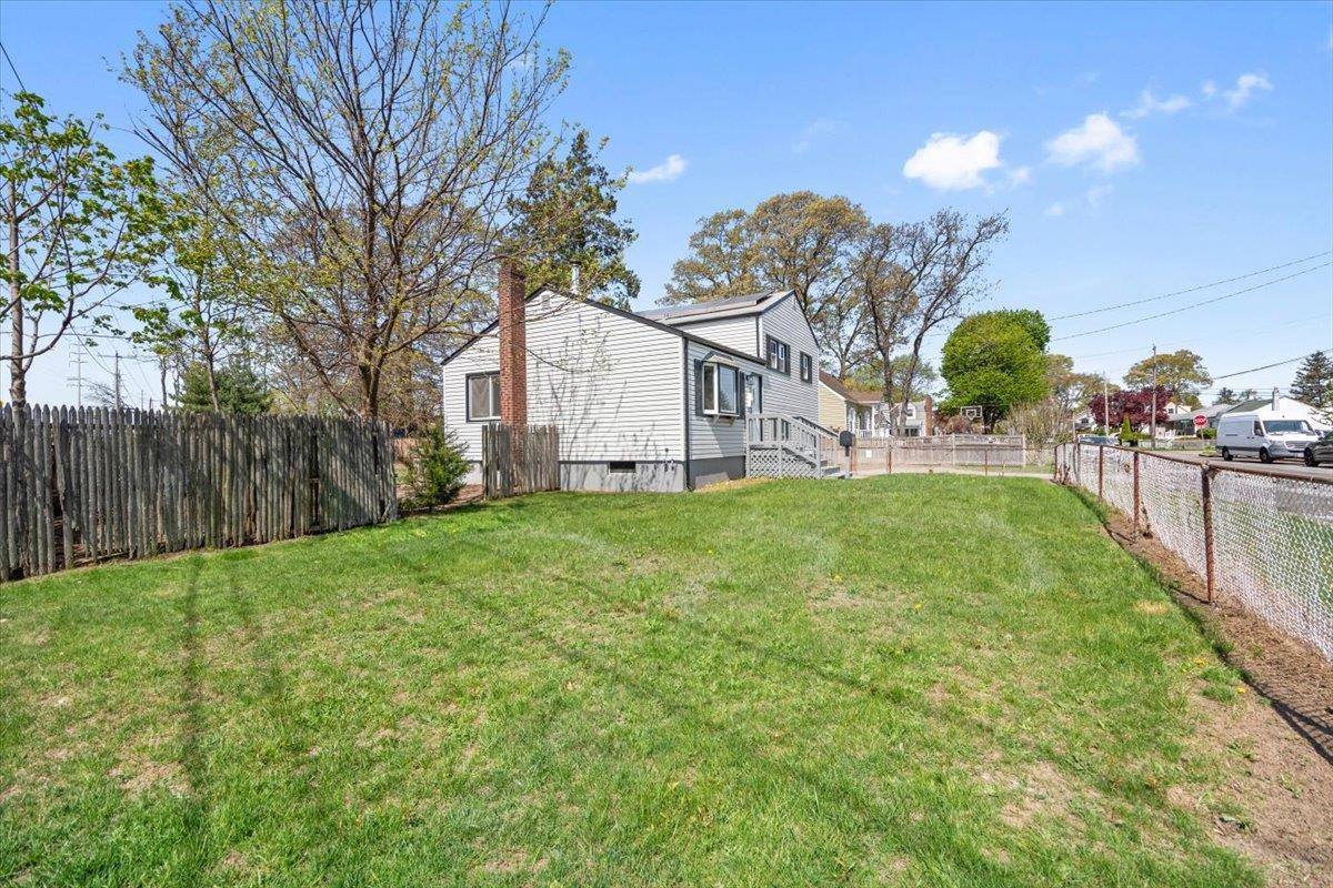 Single Family Fulton  Suffolk County, NY 11757, MLS-856901-33