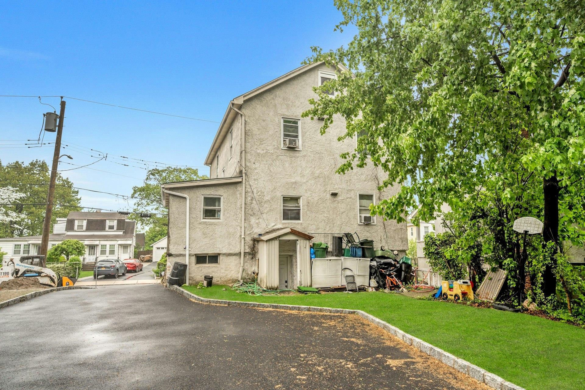 Single Family Grand  Westchester County, NY 10543, MLS-856909-18