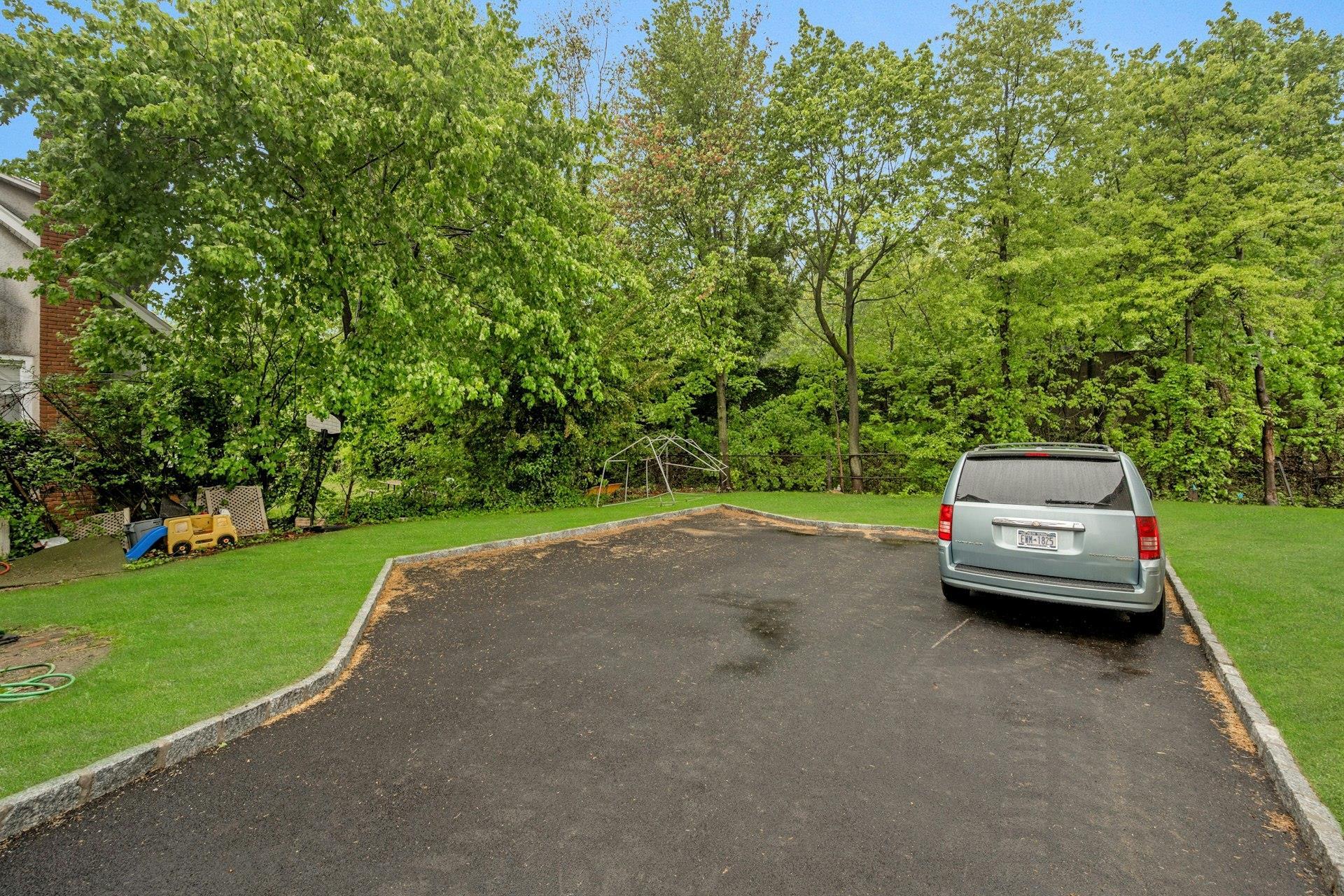 Single Family Grand  Westchester County, NY 10543, MLS-856909-20