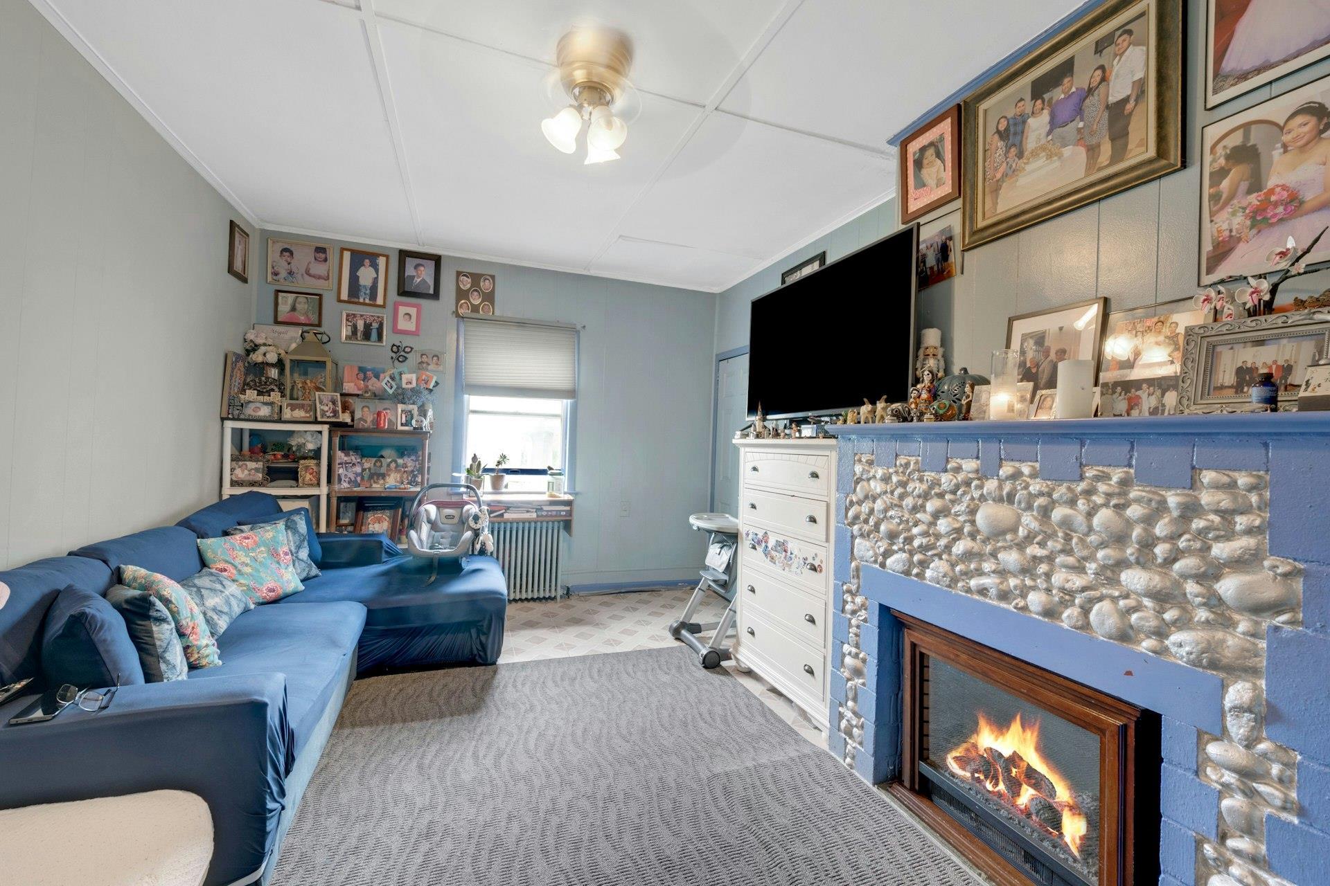 Single Family Grand  Westchester County, NY 10543, MLS-856909-4