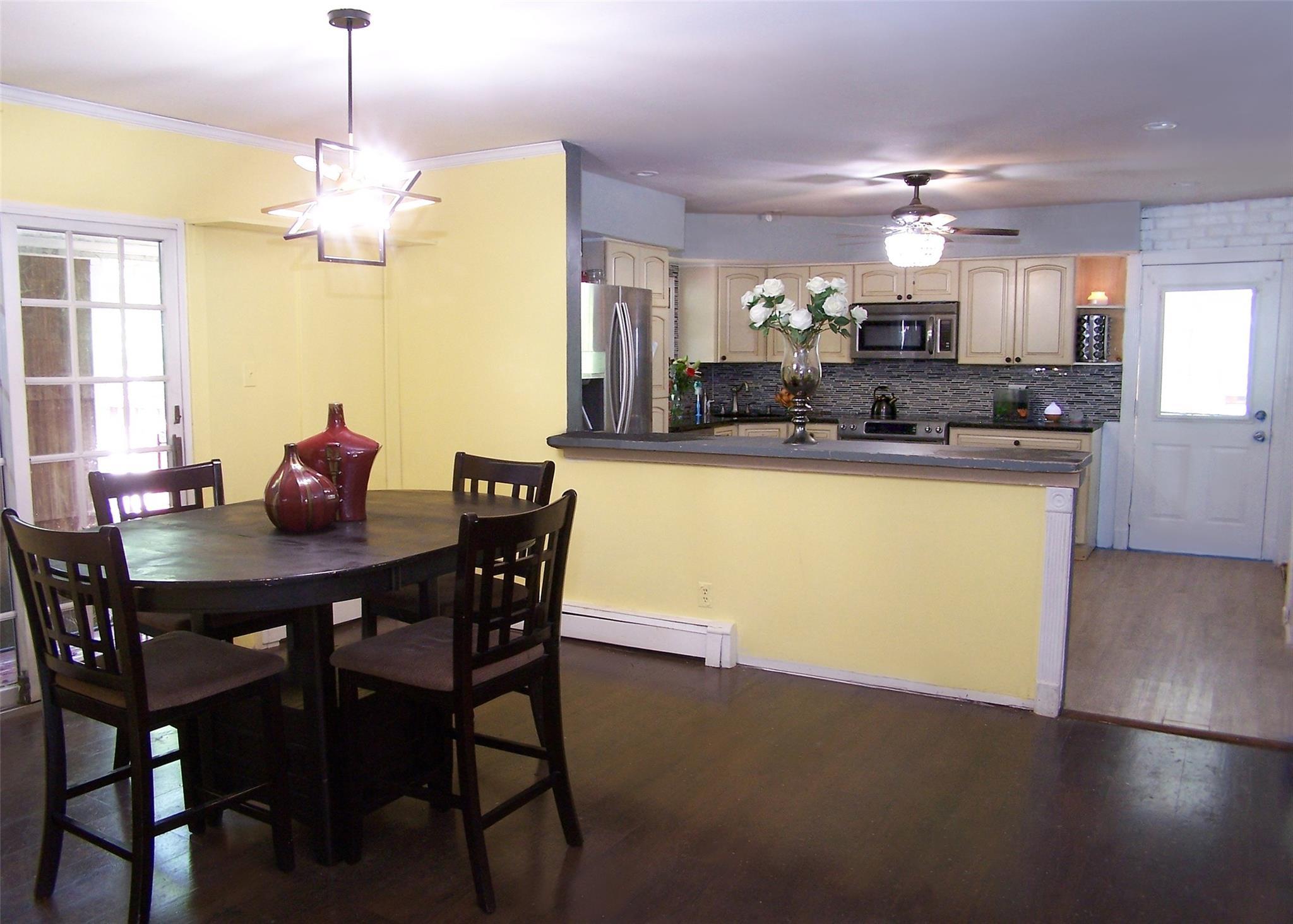 Single Family Helene Ave  Suffolk County, NY 11967, MLS-856916-6