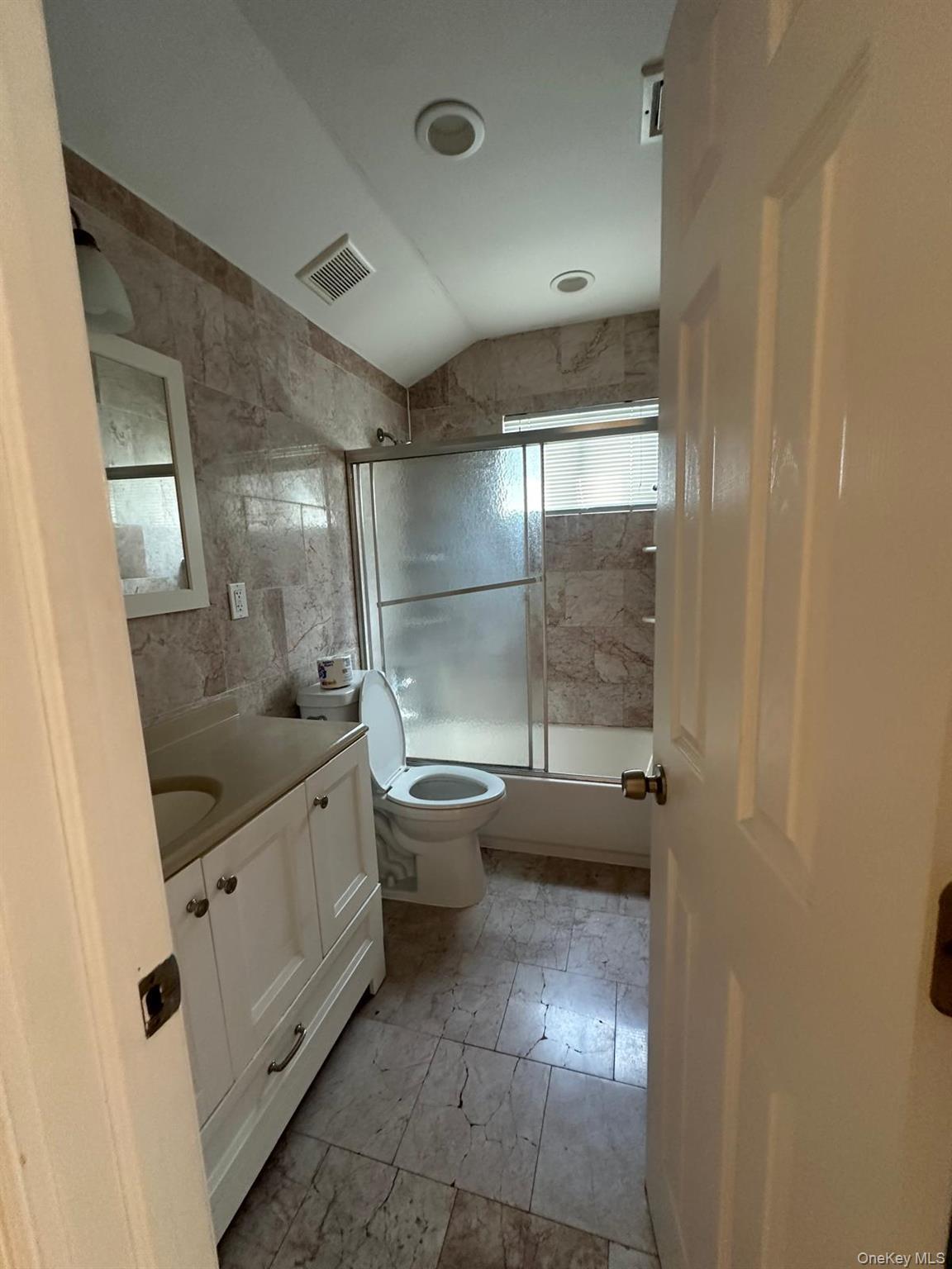 Single Family Glenda  Suffolk County, NY 11729, MLS-856918-5