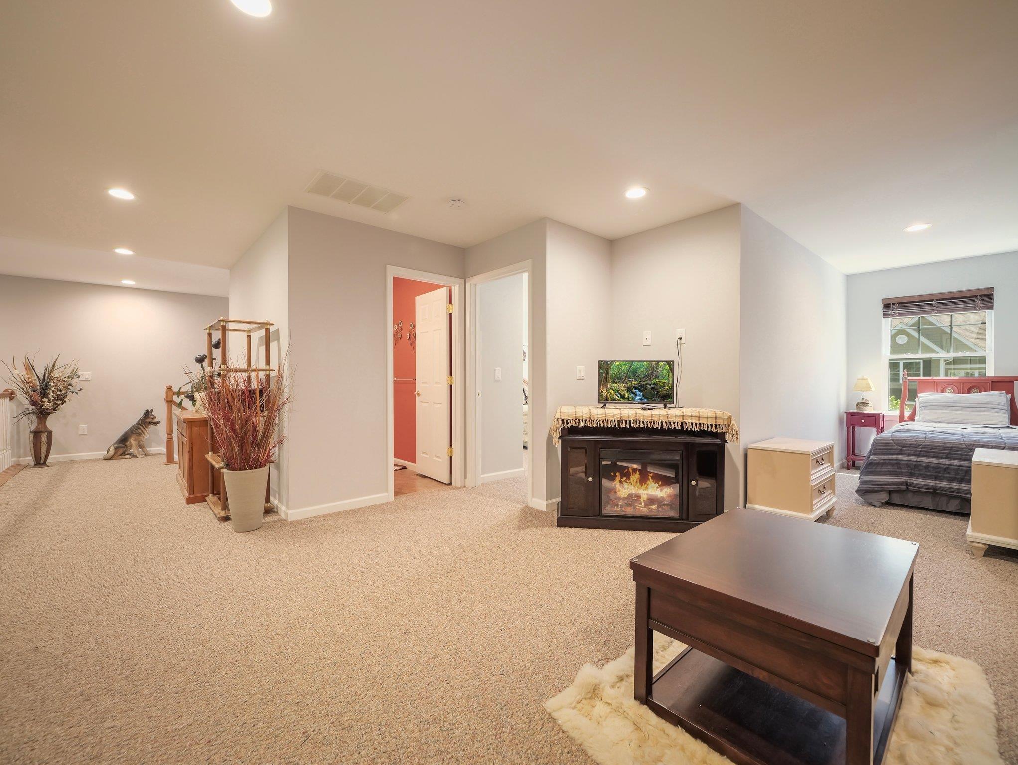 Condo Macintosh Way  Out Of Area, NY 18336, MLS-856919-19