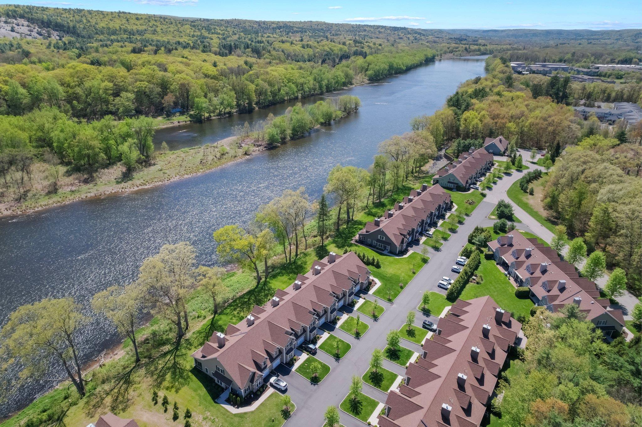 Condo Macintosh Way  Out Of Area, NY 18336, MLS-856919-29