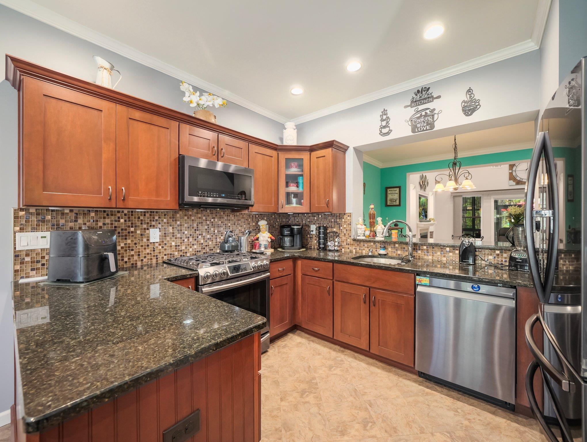 Condo Macintosh Way  Out Of Area, NY 18336, MLS-856919-5