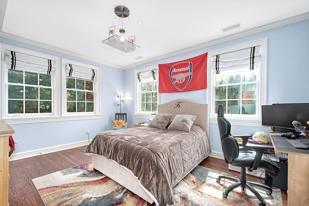 Single Family Heathcote  Westchester County, NY 10549, MLS-856928-32