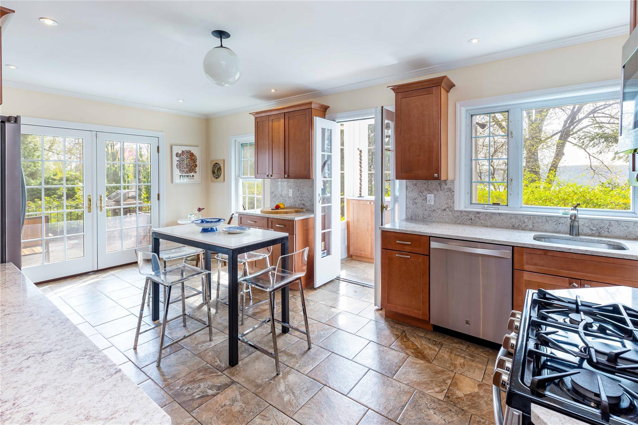 Single Family Alta  Westchester County, NY 10705, MLS-856938-11