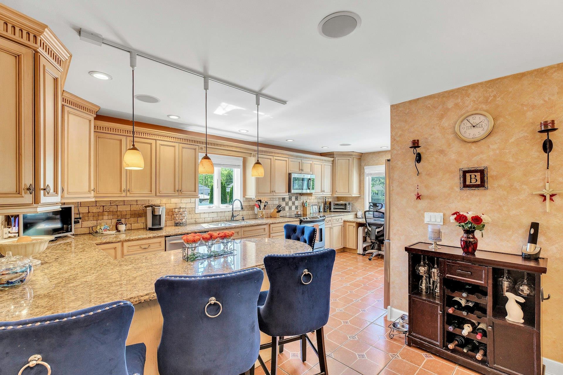 Single Family Pomper  Suffolk County, NY 11731, MLS-856943-6