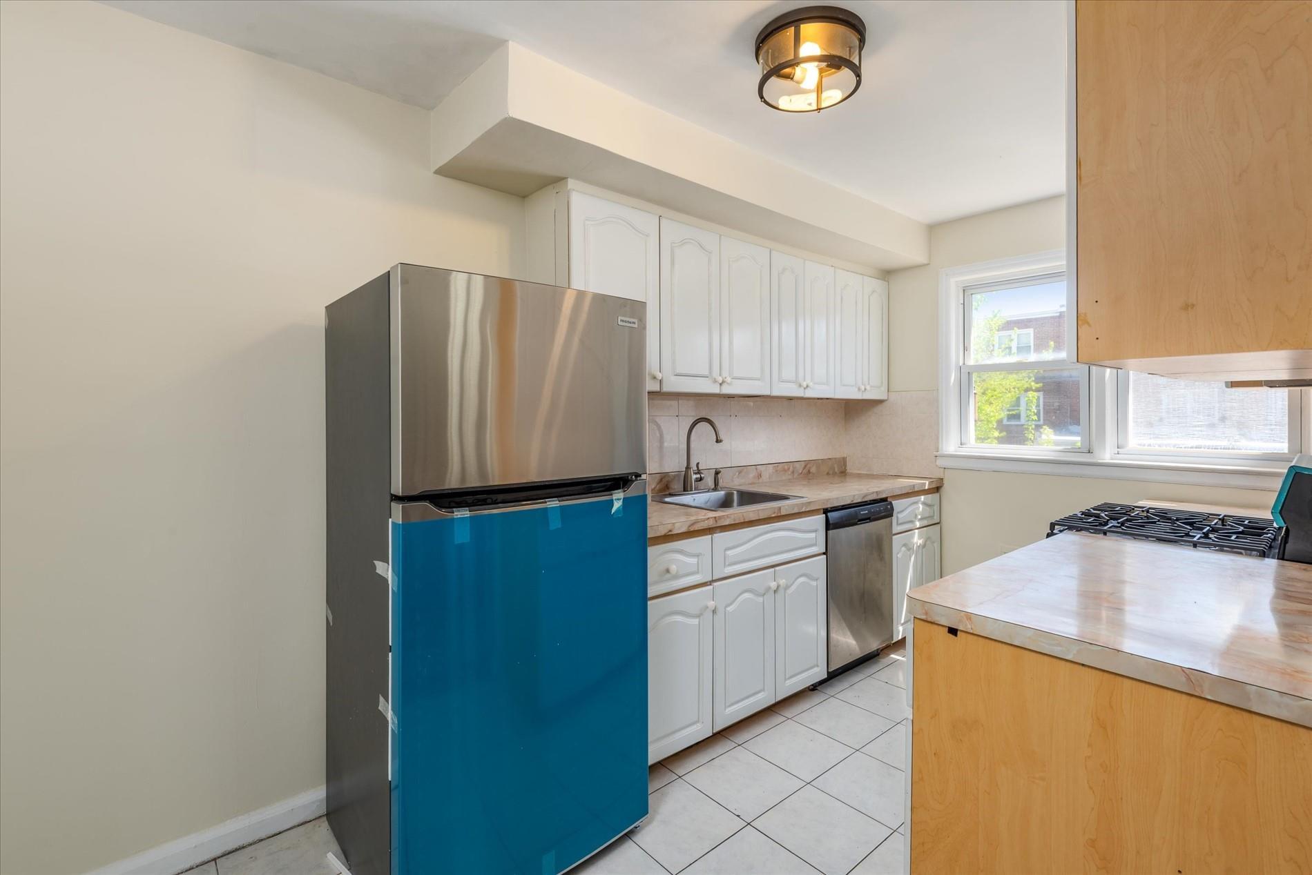 Single Family 77th  Queens, NY 11367, MLS-856948-9