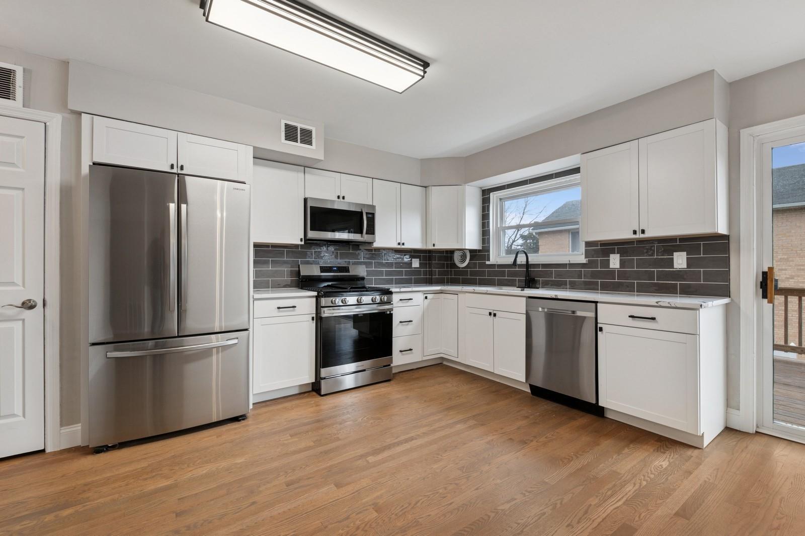 Single Family Harding Ave  Bronx, NY 10465, MLS-856951-13