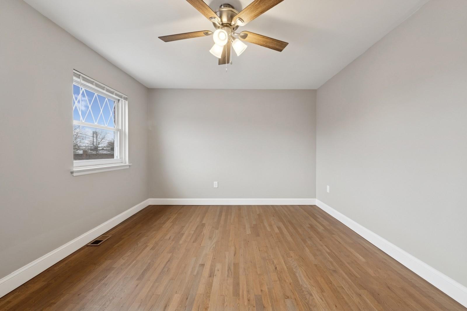 Single Family Harding Ave  Bronx, NY 10465, MLS-856951-18