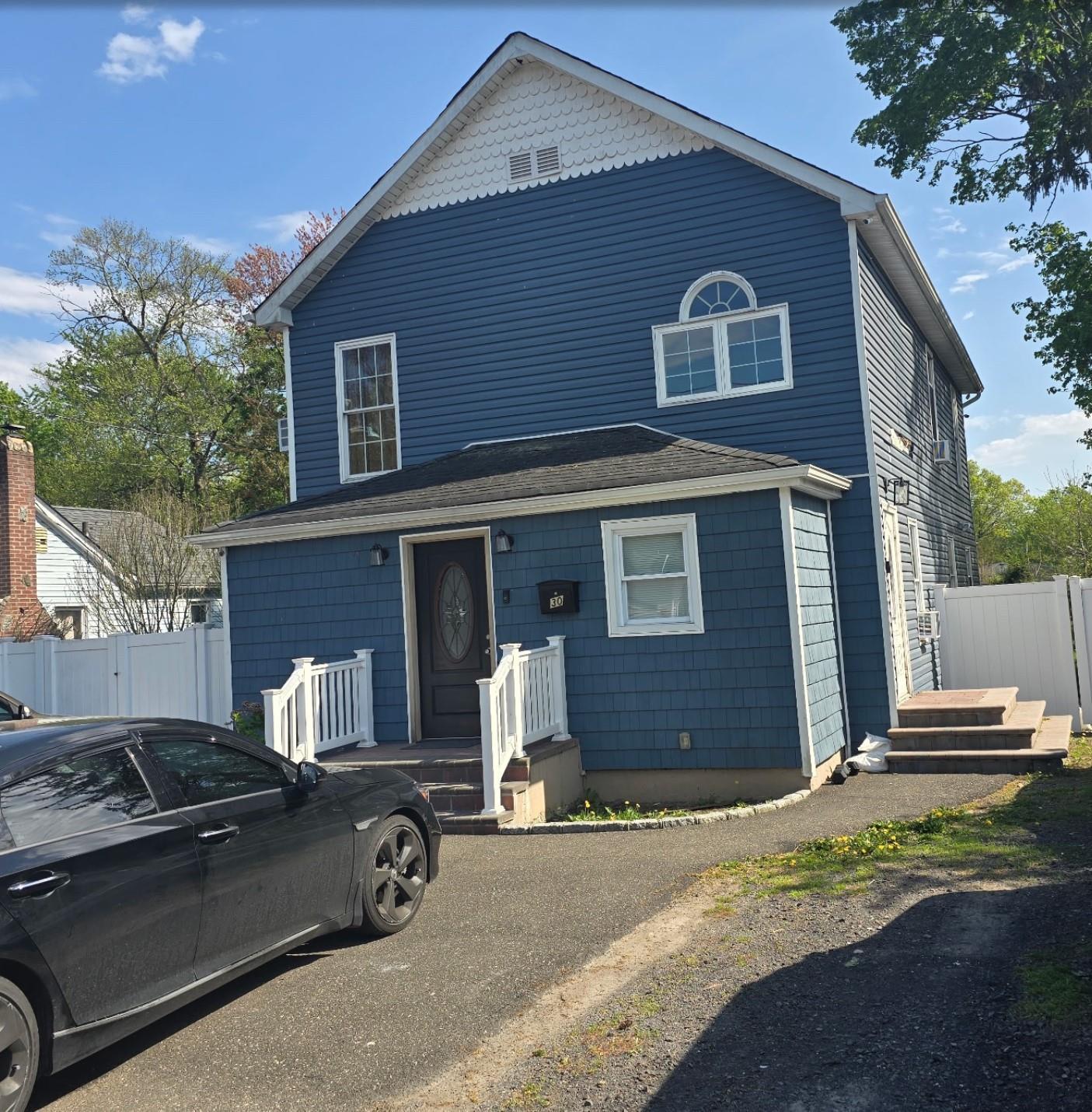 Single Family Mindres  Suffolk County, NY 11717, MLS-856953-4