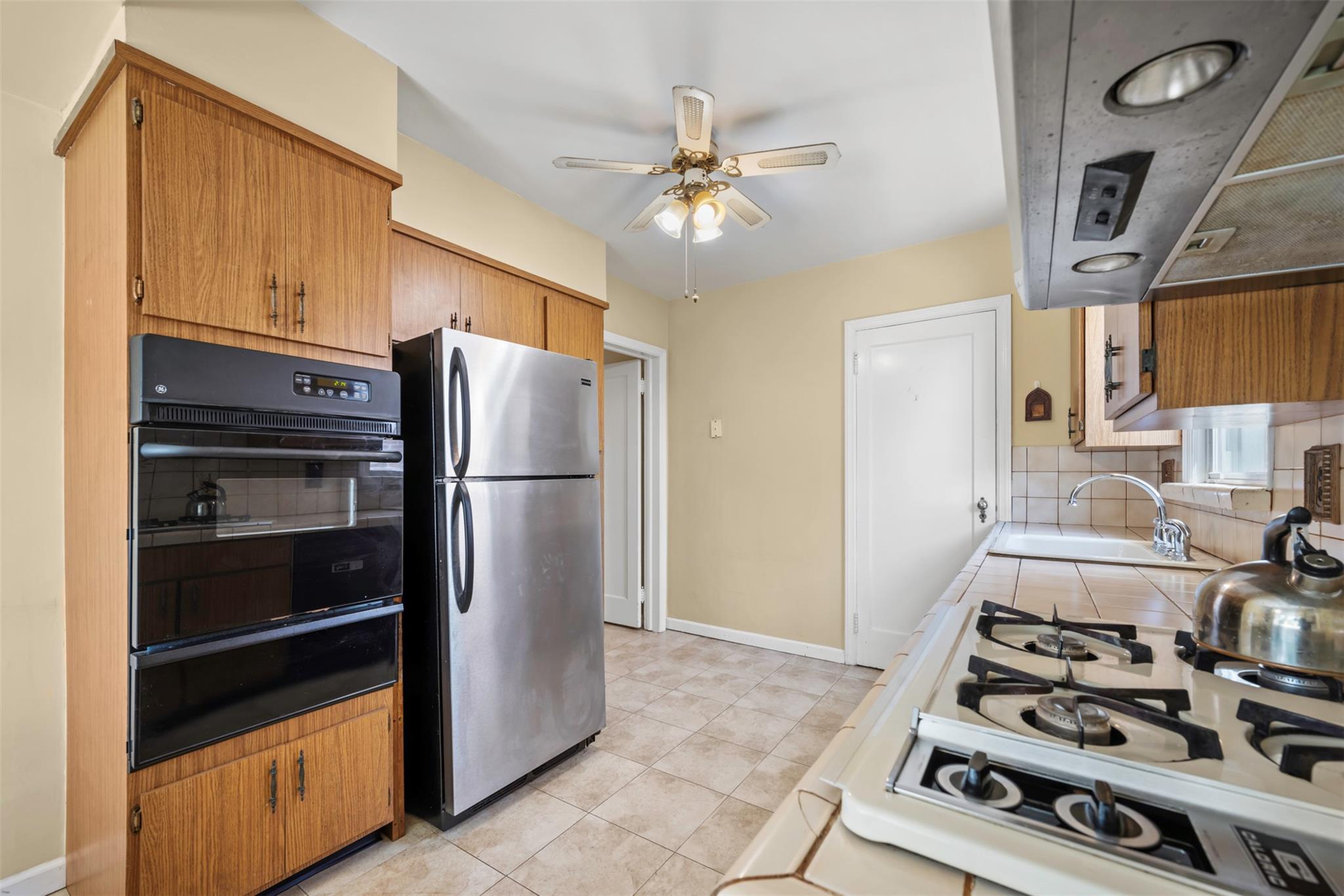 Single Family Winthrop  Nassau County, NY 11040, MLS-856963-12