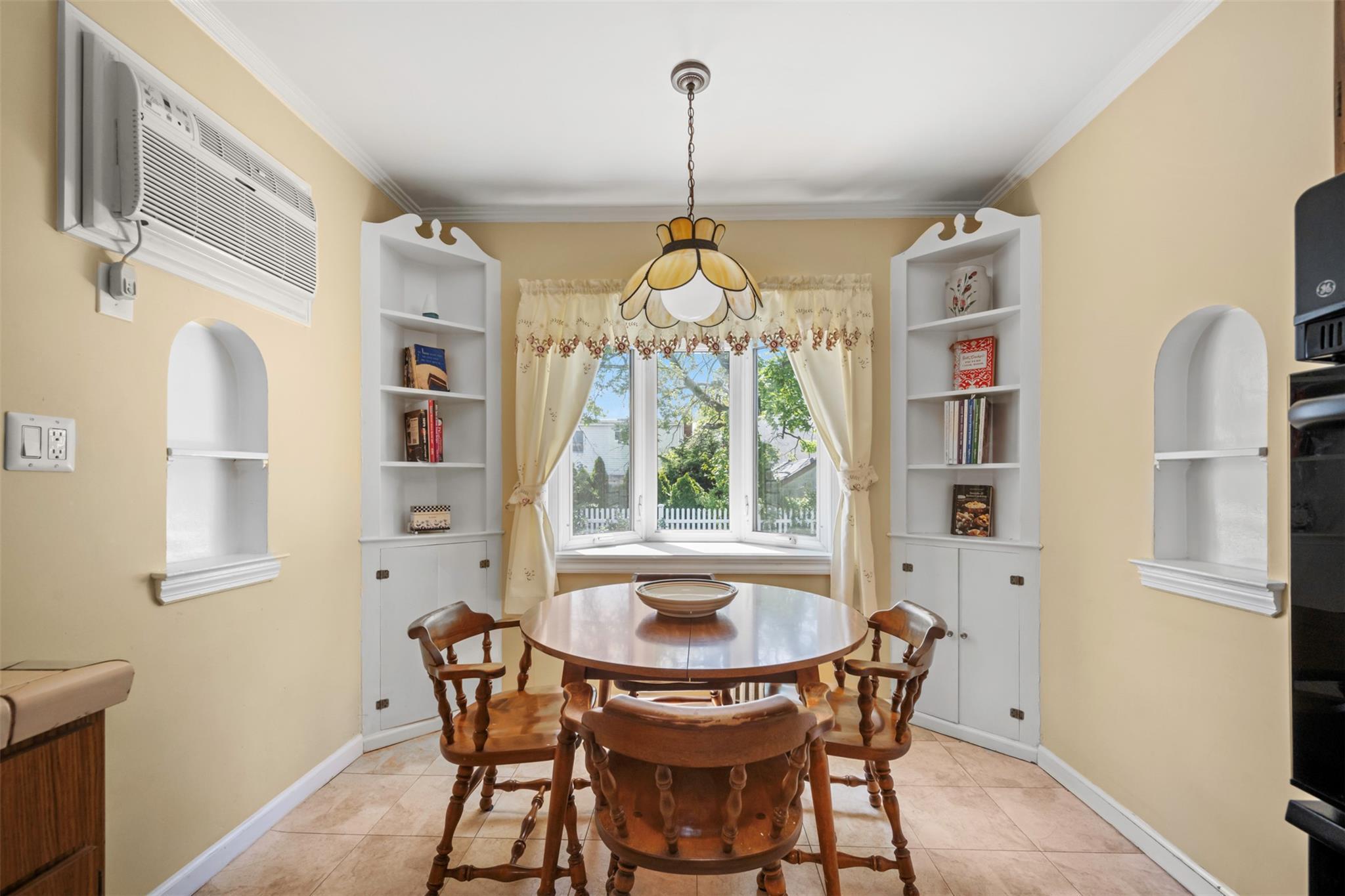 Single Family Winthrop  Nassau County, NY 11040, MLS-856963-14