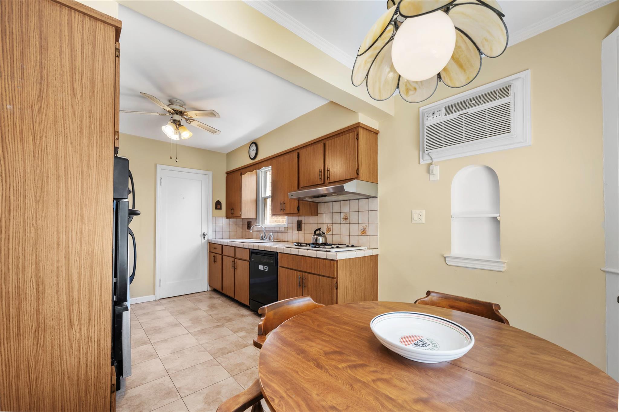 Single Family Winthrop  Nassau County, NY 11040, MLS-856963-15