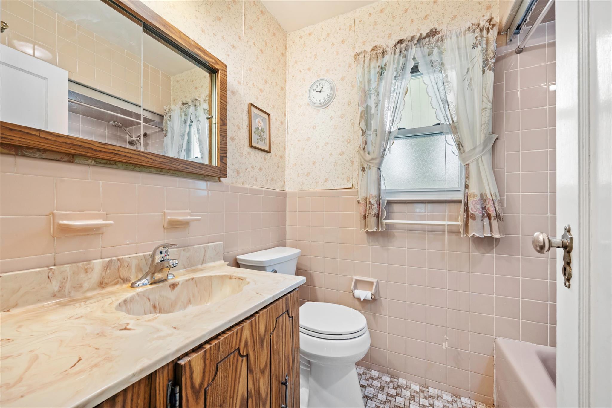 Single Family Winthrop  Nassau County, NY 11040, MLS-856963-22