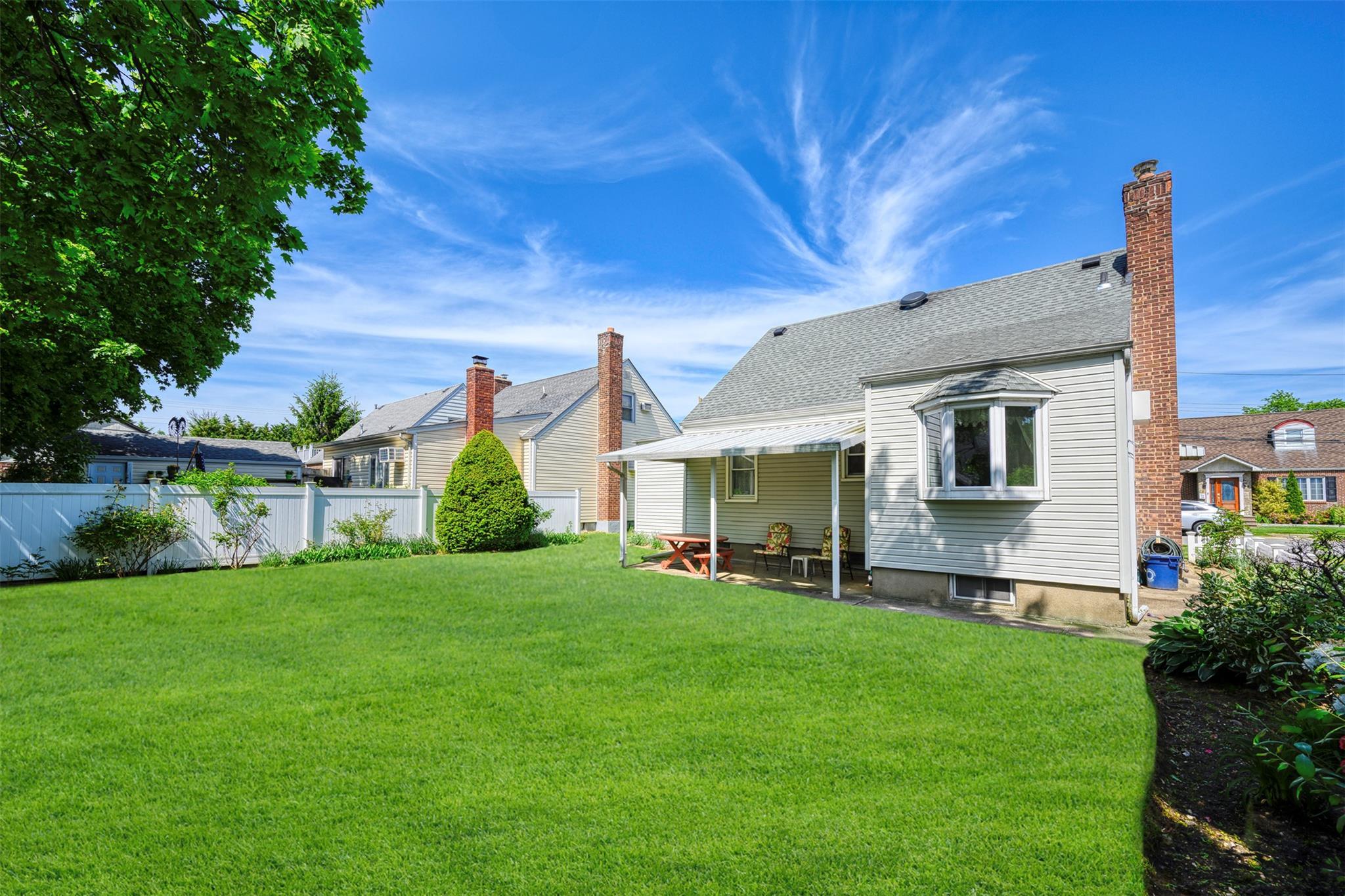 Single Family Winthrop  Nassau County, NY 11040, MLS-856963-36