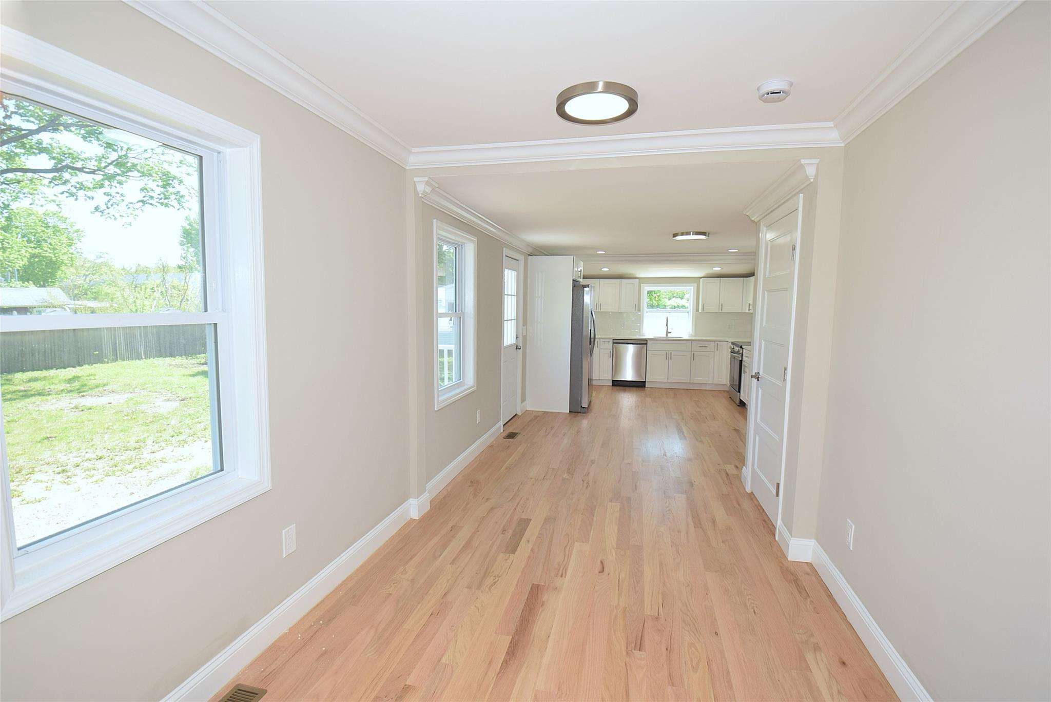 Single Family Main  Suffolk County, NY 11939, MLS-856972-24