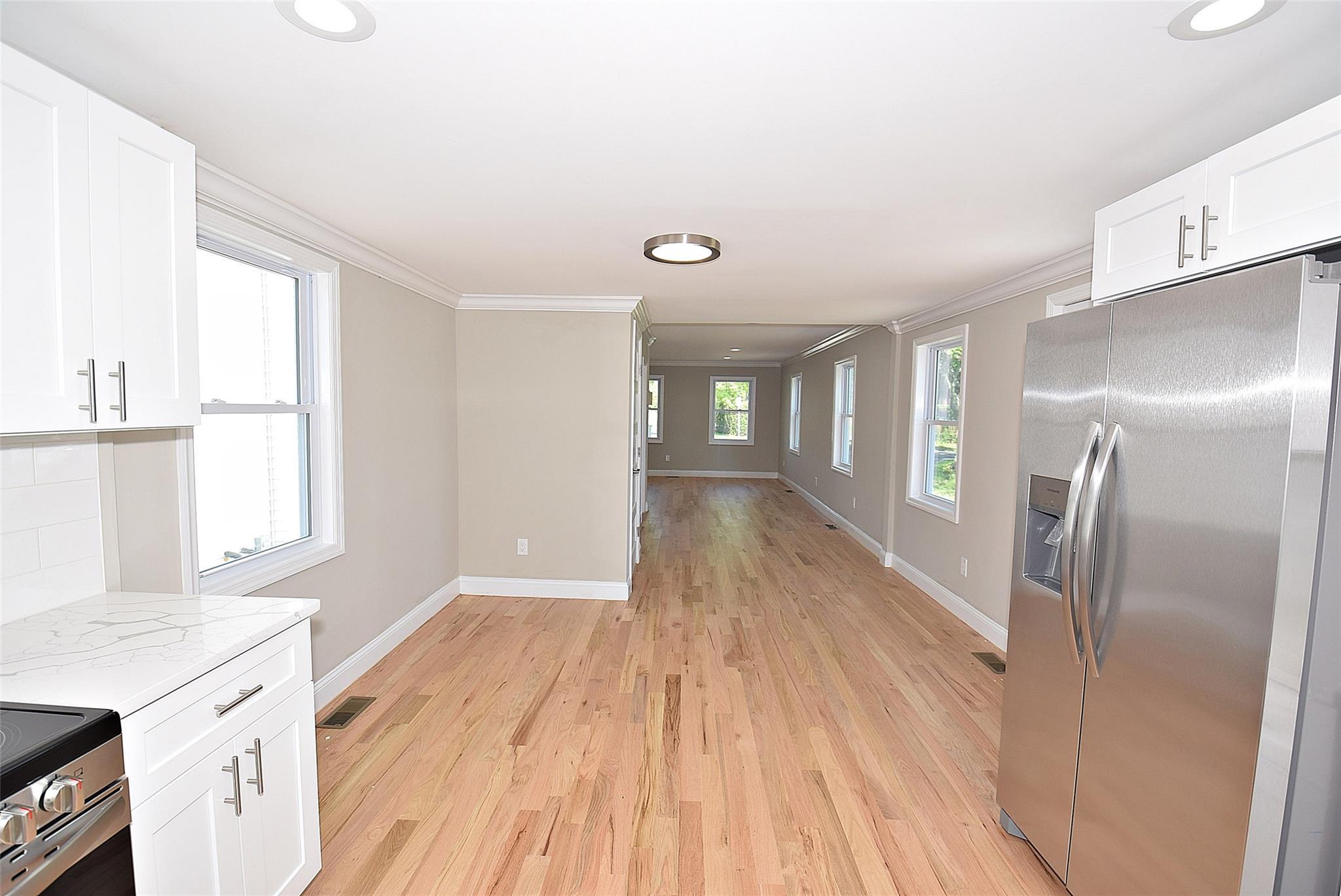 Single Family Main  Suffolk County, NY 11939, MLS-856972-28