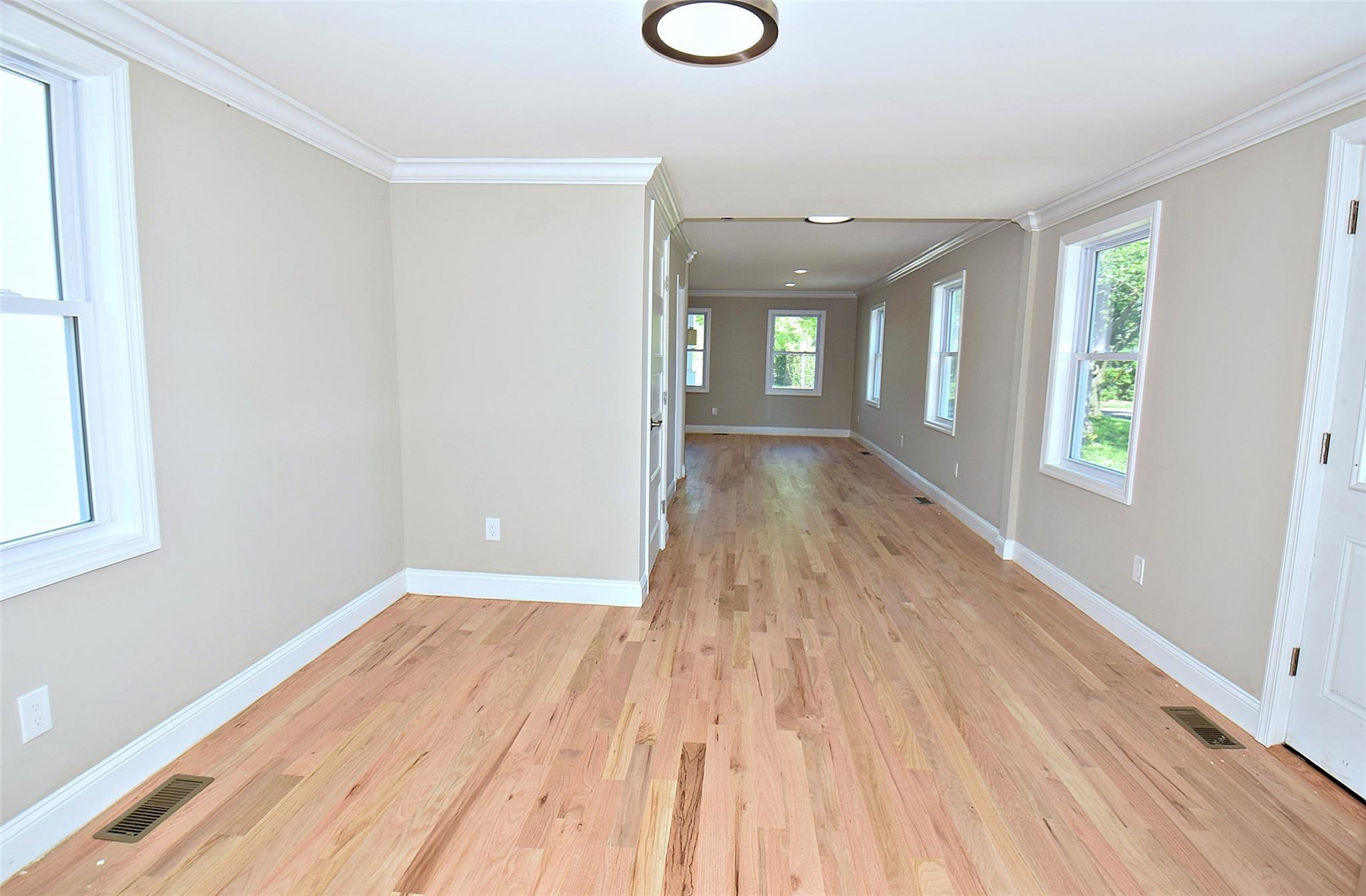Single Family Main  Suffolk County, NY 11939, MLS-856972-31