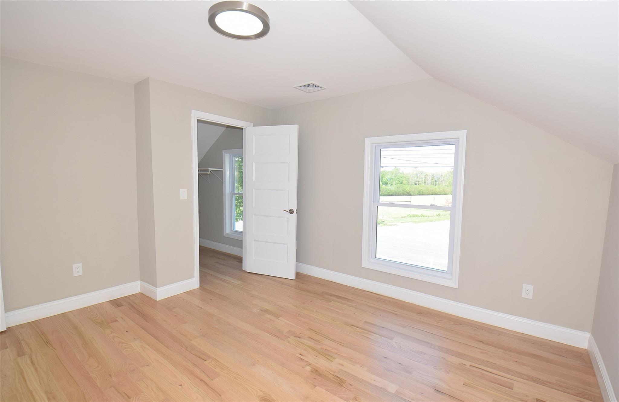 Single Family Main  Suffolk County, NY 11939, MLS-856972-35