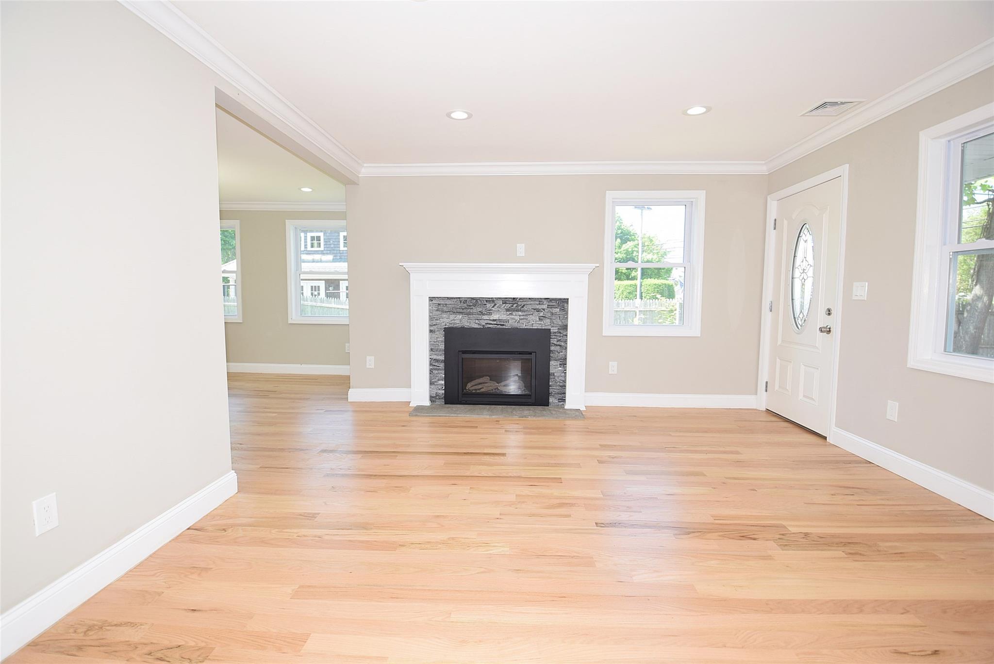 Single Family Main  Suffolk County, NY 11939, MLS-856972-44