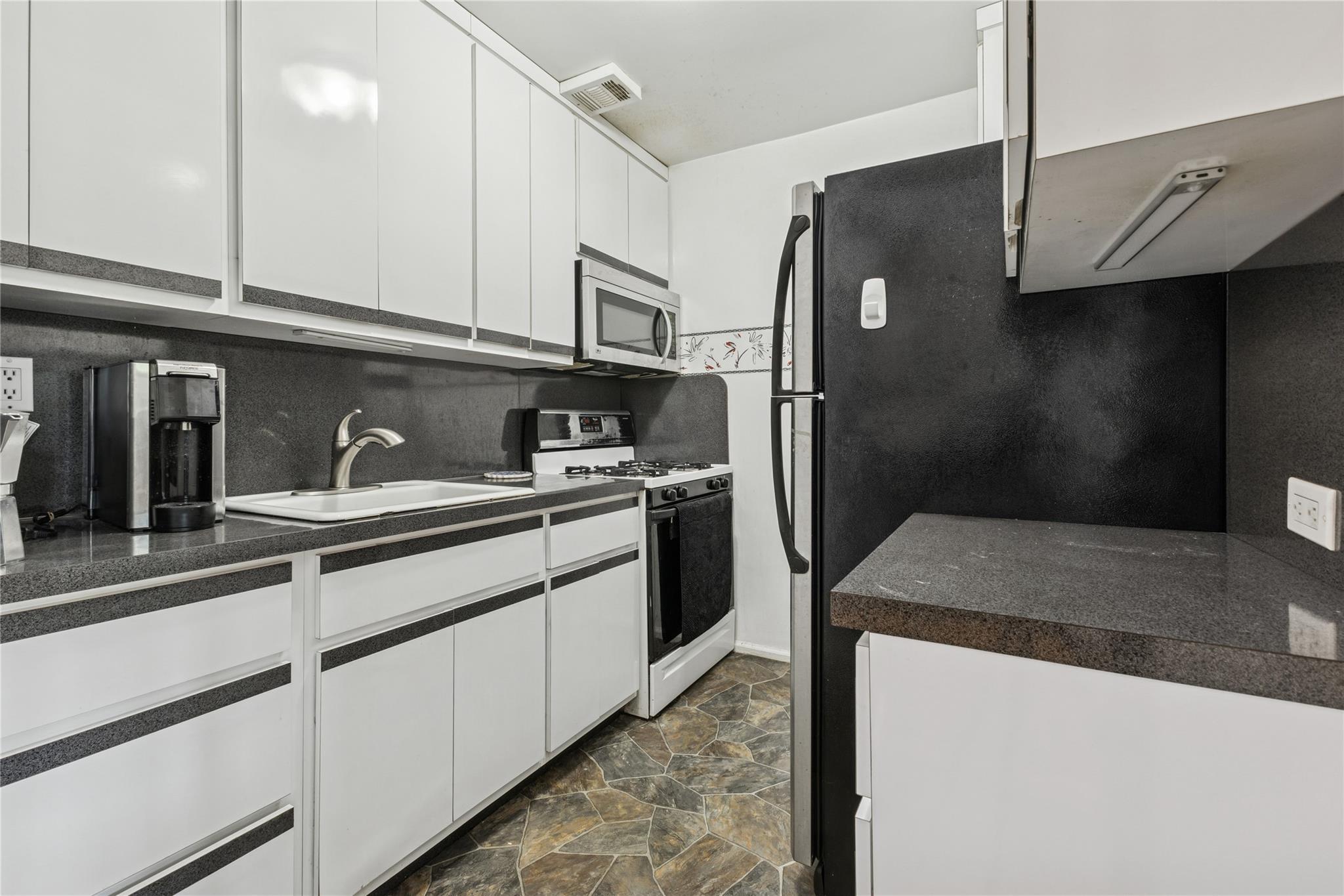 Coop 88th  Queens, NY 11414, MLS-856993-2
