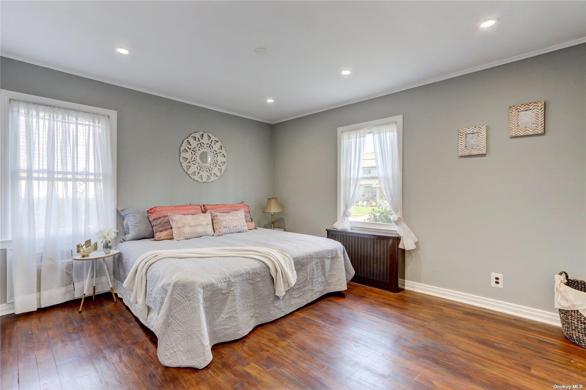 Single Family West  Nassau County, NY 11714, MLS-857035-10