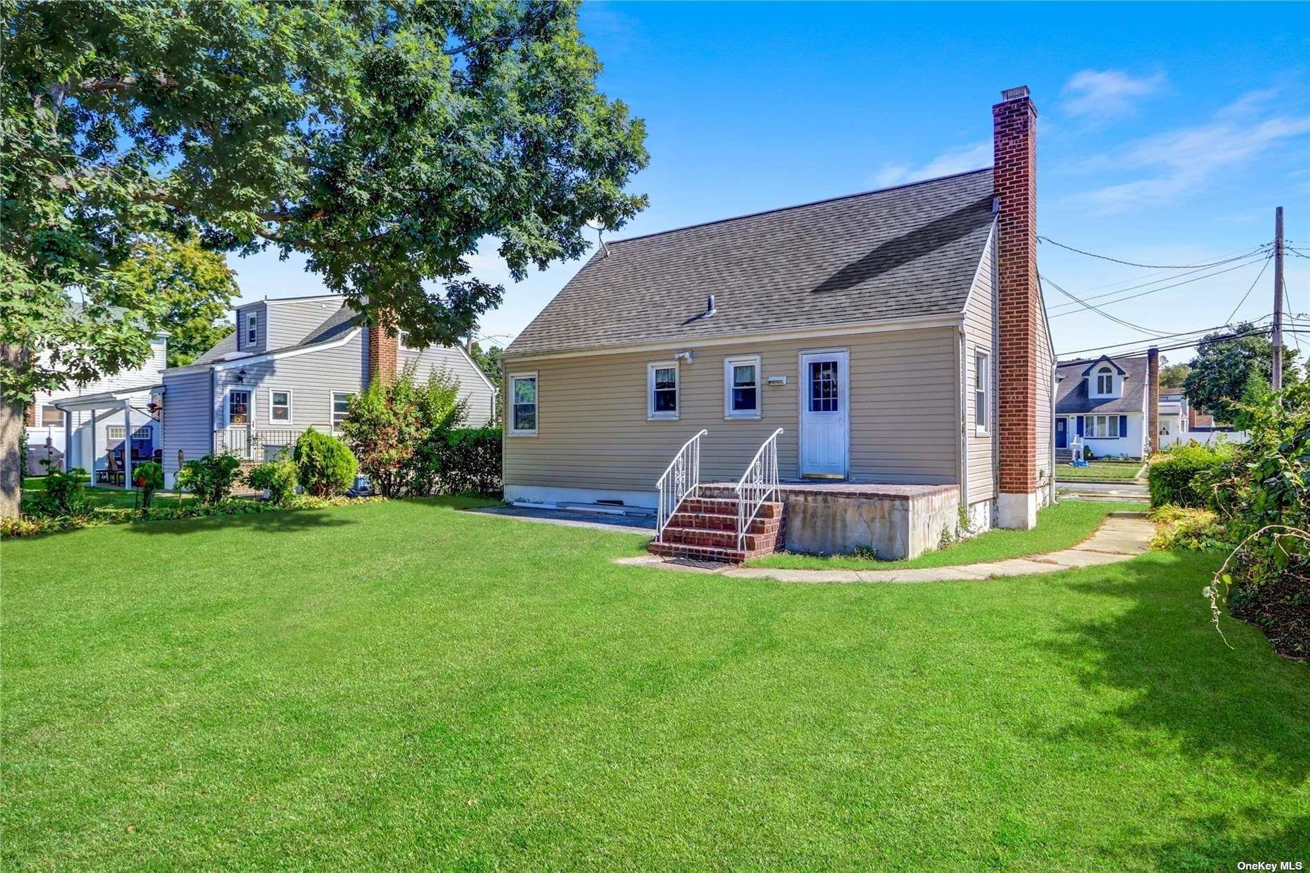 Single Family West  Nassau County, NY 11714, MLS-857035-3