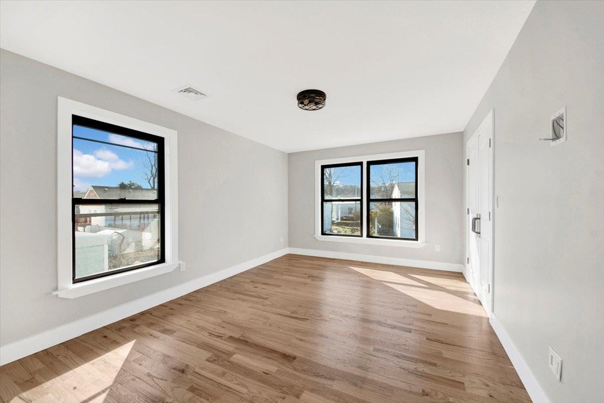Single Family Bretton  Westchester County, NY 10710, MLS-857048-14