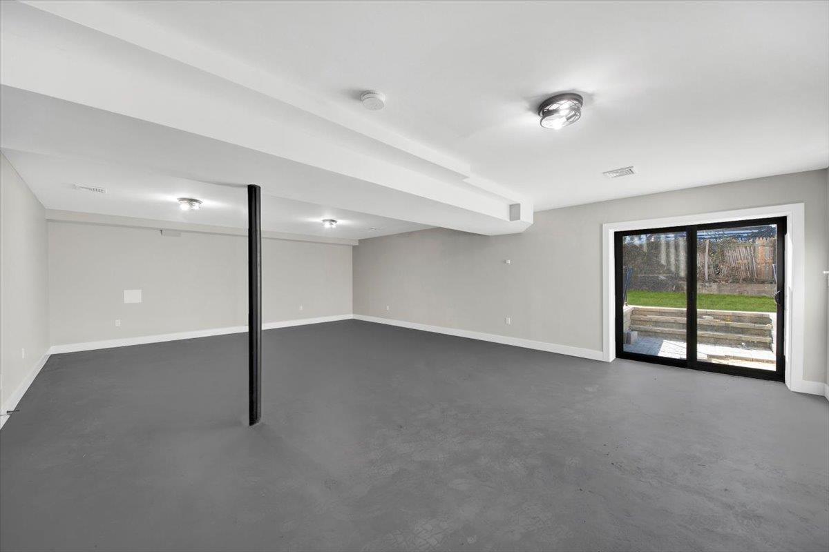 Single Family Bretton  Westchester County, NY 10710, MLS-857048-24