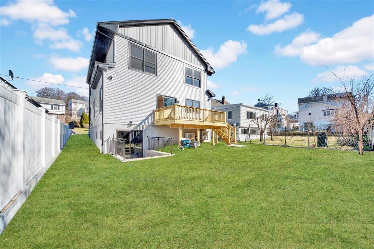 Single Family Bretton  Westchester County, NY 10710, MLS-857048-27