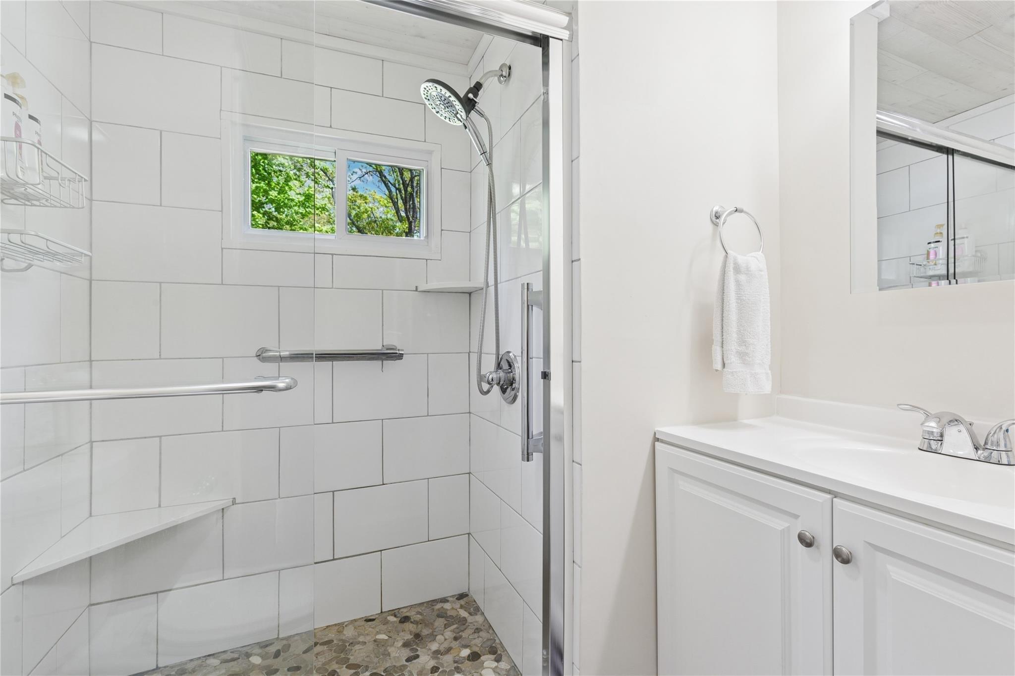 Single Family Riverleigh Avenue  Suffolk County, NY 11901, MLS-857066-13